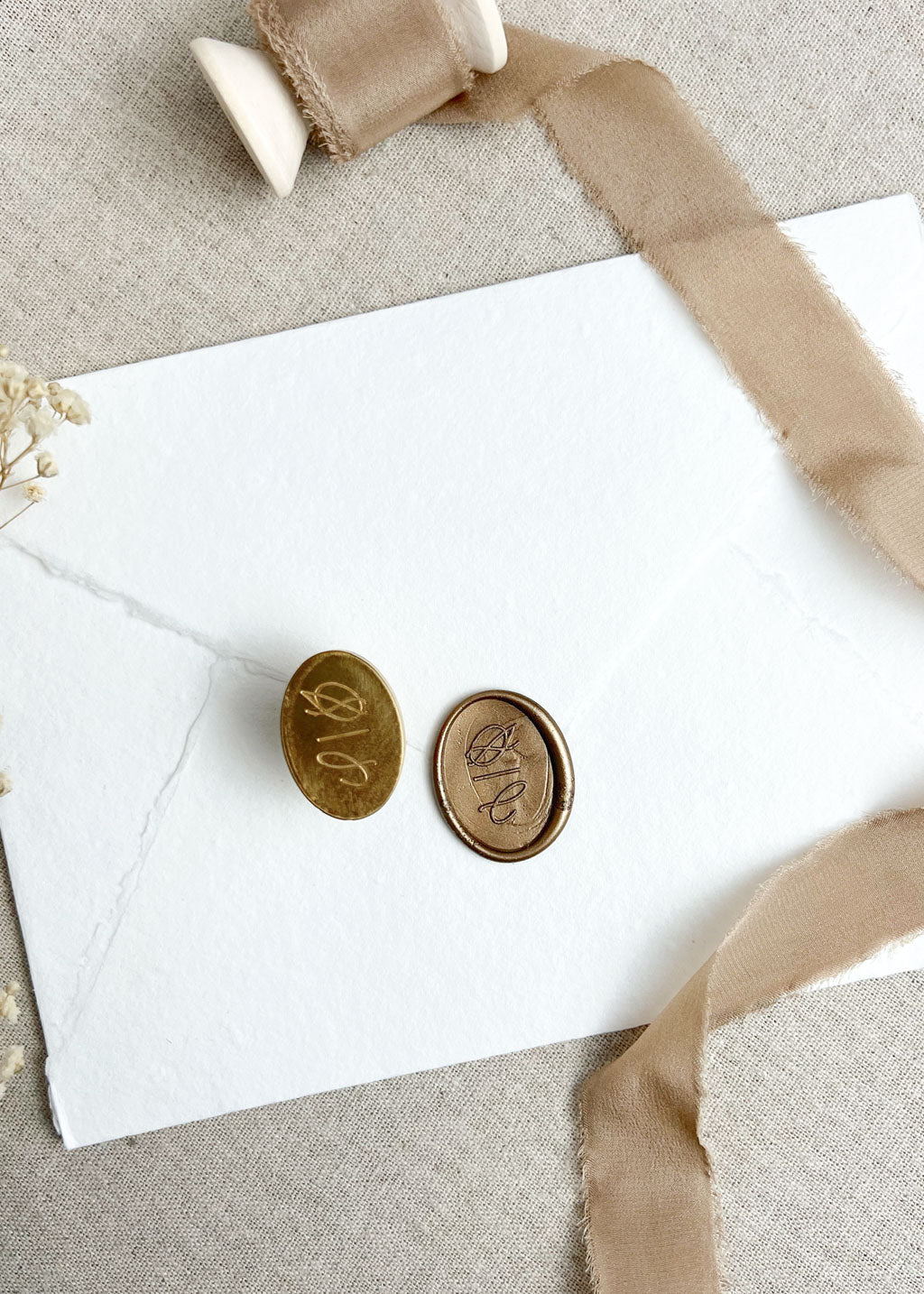 Oval Line Personalised Monogram Wax Stamper