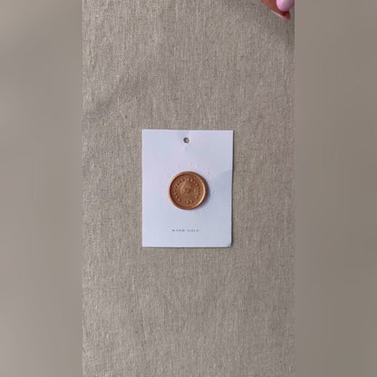 warm gold sealing wax video swatch