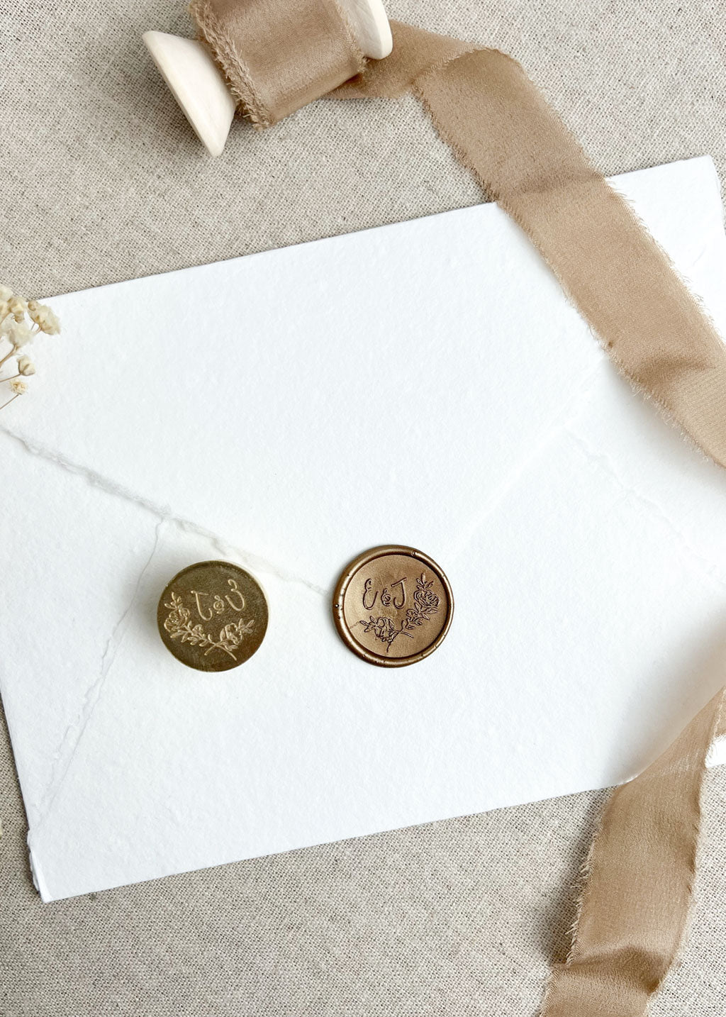 Floral Wreath Circle Personalised Monogram Wax Stamper